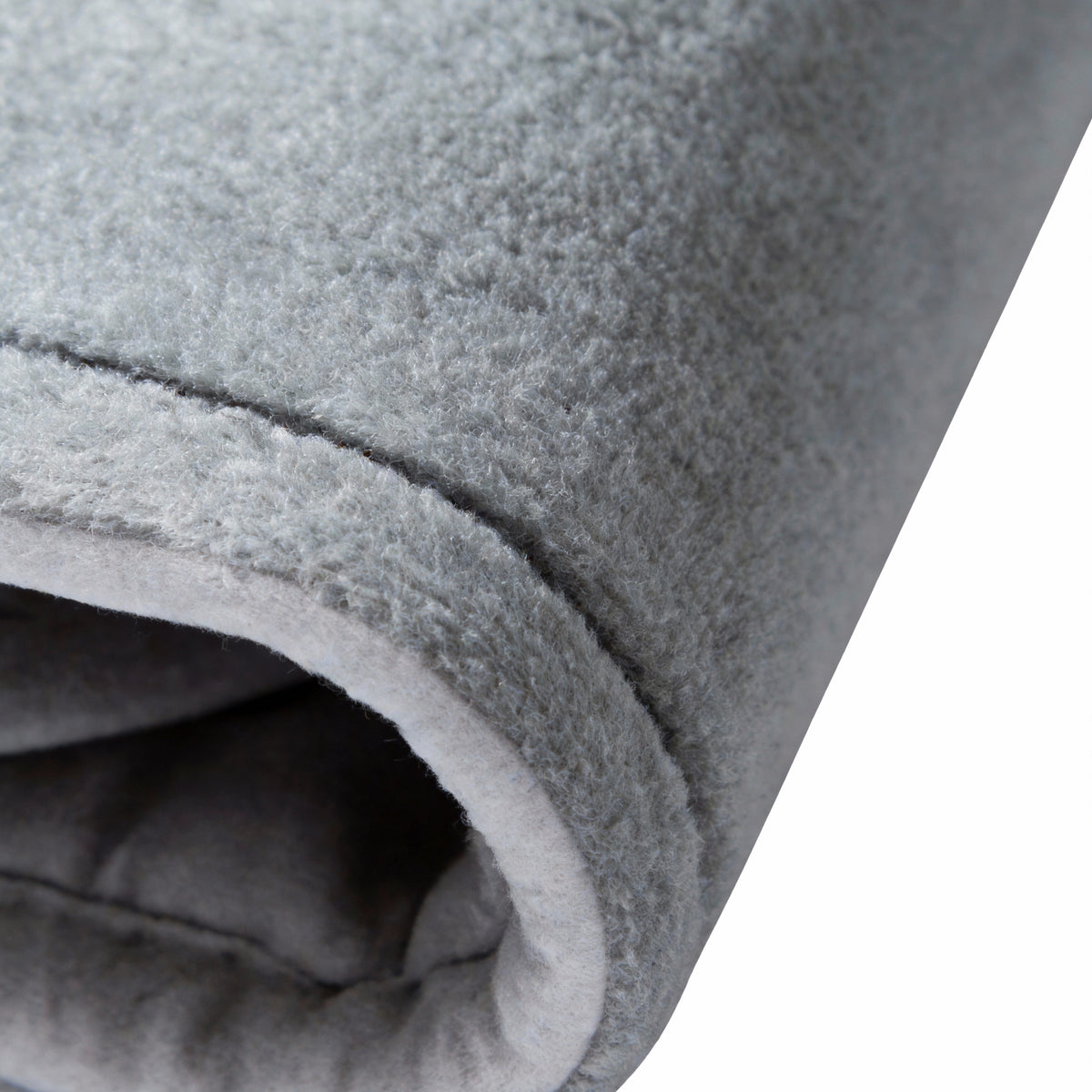 Heating pad providing soothing warmth